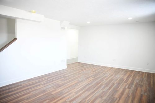 1002 Crawford Ave, Connellsville PA  15425-2428 exterior