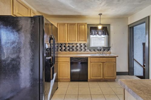 4511 Lincoln Ave, Jeannette PA  15644-3062 exterior