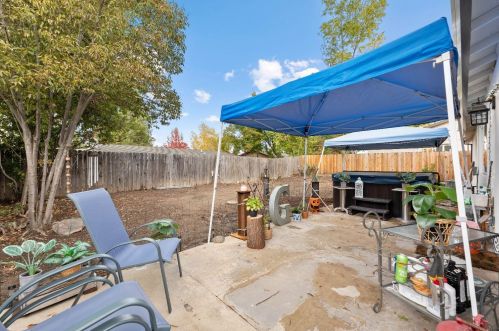 8435 Ahrentzen Ct, Citrus Heights CA  95610-2724 exterior