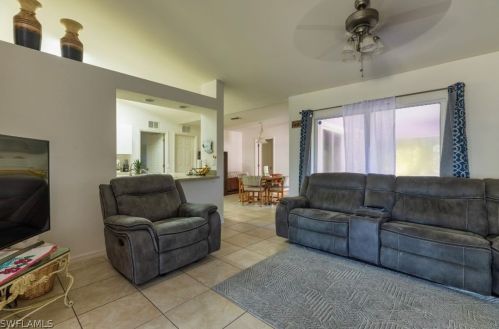 563 Flamingo Ave, Lehigh Acres FL 33974-7509 exterior