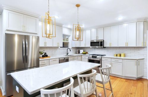 3261 Hardisty Ave, Cincinnati OH 45208-3006 exterior