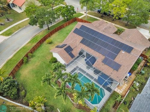 16340 11th St, Hollywood FL 33027-5115 exterior