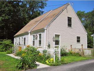 885 Hancock Rd, Harrisville, NH 03450-5006