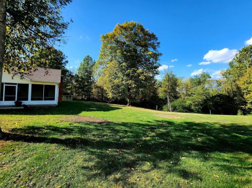 5985 Creek Rd, Washington Ch OH  43160-9726 exterior