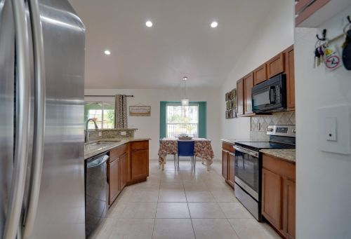 957 Worcester Ln, Fort Pierce, FL 34953-2649