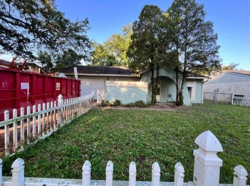 2220 Crystal Grove Ln, Lakeland, FL 33801-6874