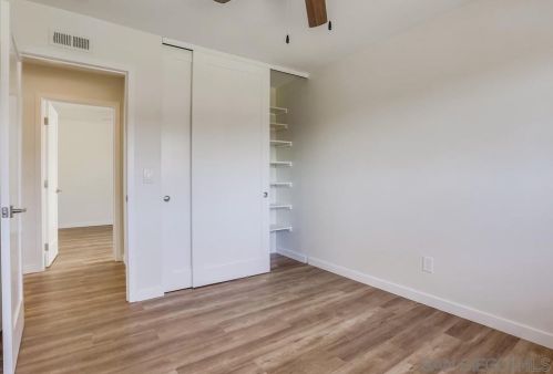 916 Alyssum Rd, Carlsbad CA  92011-3907 exterior