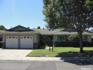 1716 Crestview Dr, Modesto, CA 95355-3711