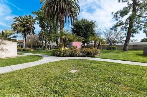 117 Racquet Clb Dr, Compton CA  90220-3181 exterior