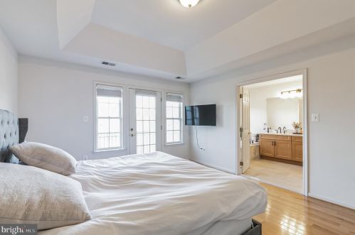 789 Vestal St, Woodbridge VA  22191-5443 exterior