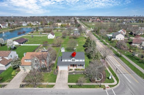 3090 Longridge Way, Darbydale OH  43123-9772 exterior