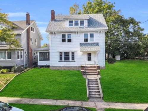 83 Nesbit Ter, Irvington, NJ 07111-2330