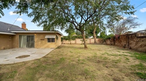 2721 Cottonwood St, Orange CA 92865-2334 exterior