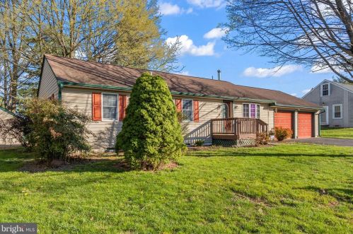 727 Ellen Dr, Bear, DE 19701-5801