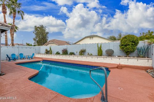 15350 Poinsettia Dr, Sun City AZ  85379-5282 exterior
