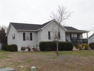 12 Magnolia Ln, Thomasville, NC 27360-7609