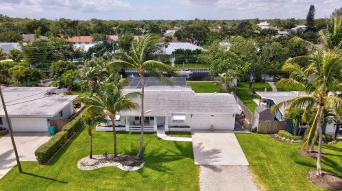 814 Mission Hill Rd, Boynton Beach, FL 33435-8549