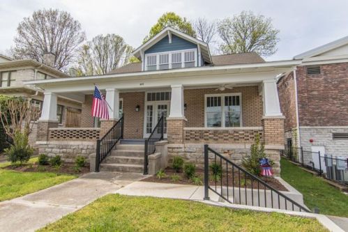 808 School St, Columbia, TN 38401-3109