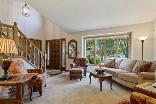 12171 Holly St, Minneapolis, MN 55448-2654