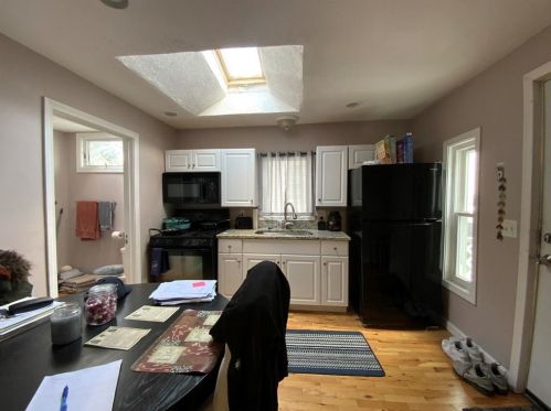167 Allston St, Providence, RI 02908-5515