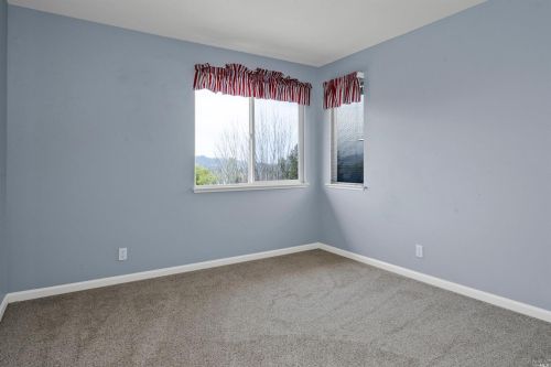 5743 Owls Nest Dr, Santa Rosa CA  95409-4350 exterior