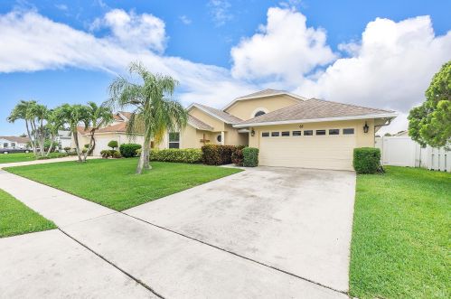 63 Midwood Ln, Boynton Beach, FL 33436-9004