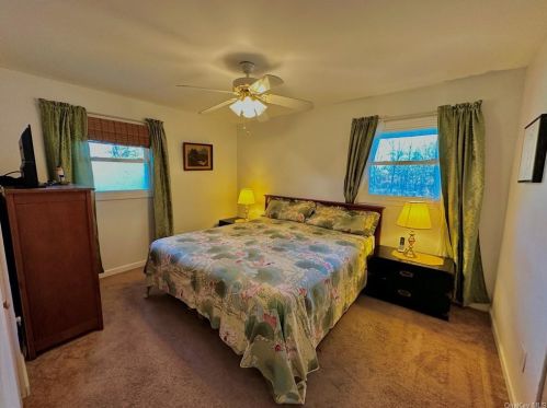 45 Eisenhower Dr, Middletown NY  10940-4543 exterior