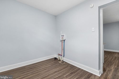 217 Dupont St, Wilmington DE  19805-3555 exterior