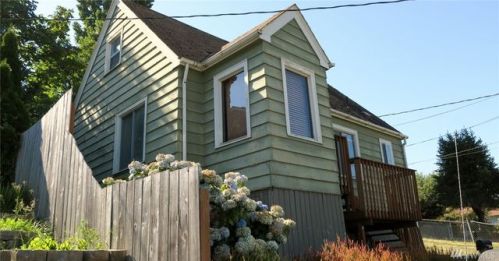 2107 Callow Ave, Bremerton, WA 98312-2907