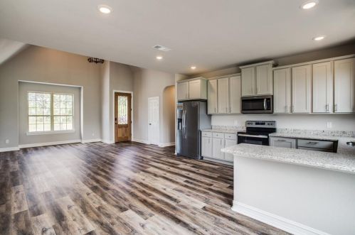 2305 Bourland St, Greenville TX  75401-3591 exterior