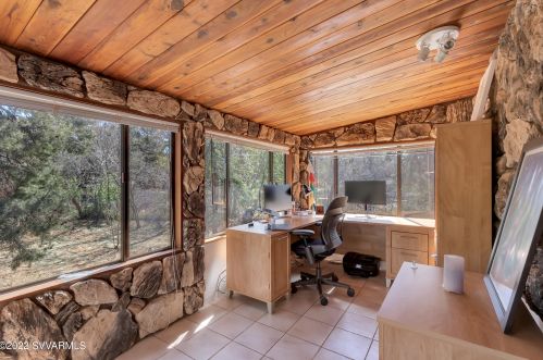 2060 Grasshopper Ln, Sedona AZ 86336-4556 exterior