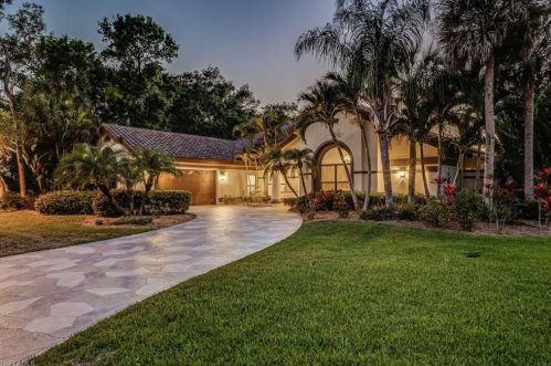 25170 Pennyroyal Dr, Bonita Springs, FL 34134-7950