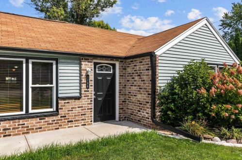 1786 Plank Rd, Menasha, WI 54952-2953