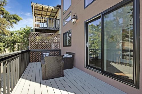 549 Acacia Ave, San Bruno CA  94066-4221 exterior