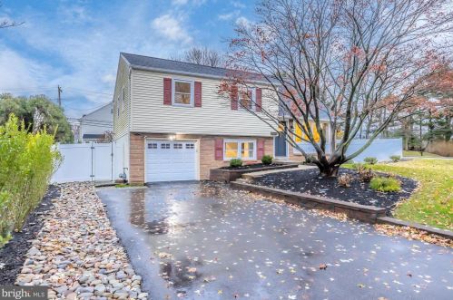 181 Cambridge Rd, Norristown, PA 19406-1909
