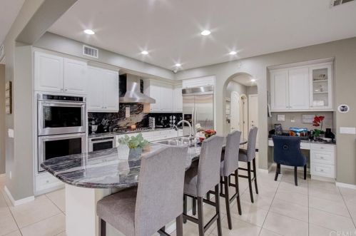 5391 Evening Sky Dr, Simi Valley CA  93063-5744 exterior