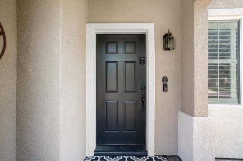 242 Meandering Ln, Turlock CA  95382-7354 exterior