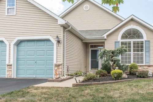 438 Monticello Ln, Lakewood, NJ 08701-5790
