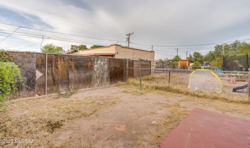 208 Palmdale St, Tucson AZ  85714-1439 exterior