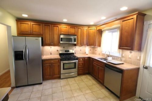 147 Wait St, Walden NY  12586-1325 exterior
