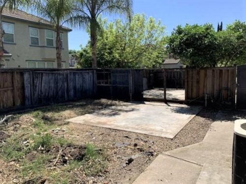 909 Tehama Dr, Lodi CA  95242-9553 exterior