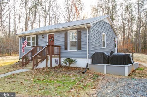 10036 Fairview Rd, Partlow, VA 22534-9704