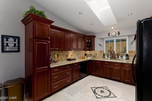 3149 Newport Dr, Lake Havasu City, AZ 86406-5555