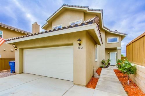 10132 Vista Laurel Pl, Lakeside, CA 92040-3520