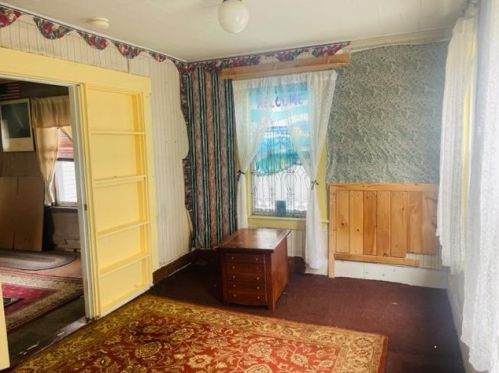 23 Old Manchester Rd, Raymond NH exterior