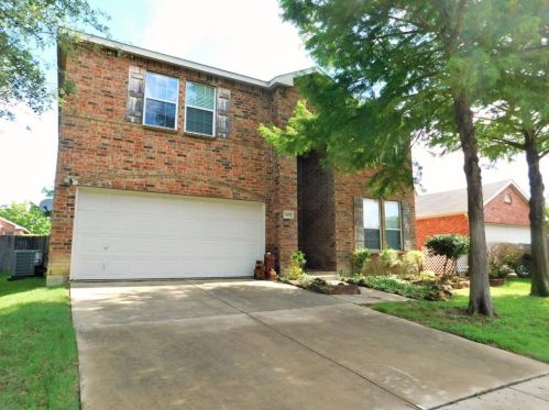 6105 Goldenrod Dr, Denton, TX 76208-6803