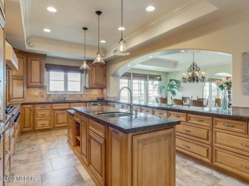 2114 Fallen Leaf Dr, Santa Maria CA  93455-5733 exterior