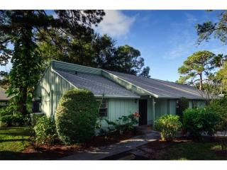 5010 Barrington Cir, Sarasota, FL 34234-3878