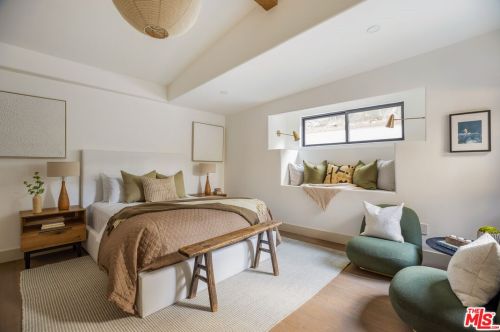 328 Poquito Ln, Topanga CA  90290-3547 exterior