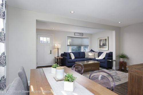 458 Center Ave, Middletown NJ  07748-5369 exterior